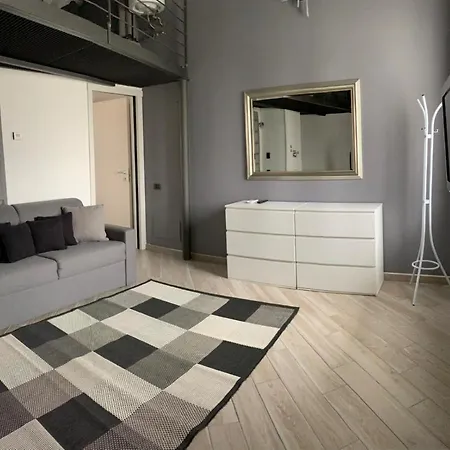 Pierangelo Di Fronte Malpensa T1 E T2 * Vizzola Ticino